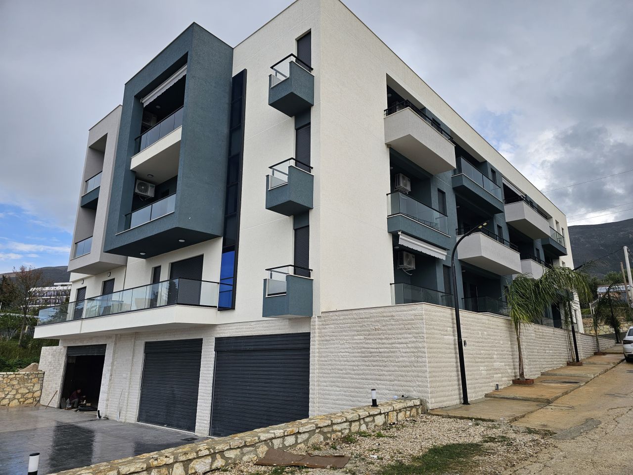 5 Radhime, Vlore 9426